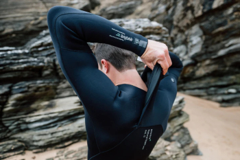 Wetsuits 2025: Le più recenti tecnologie in sintesi